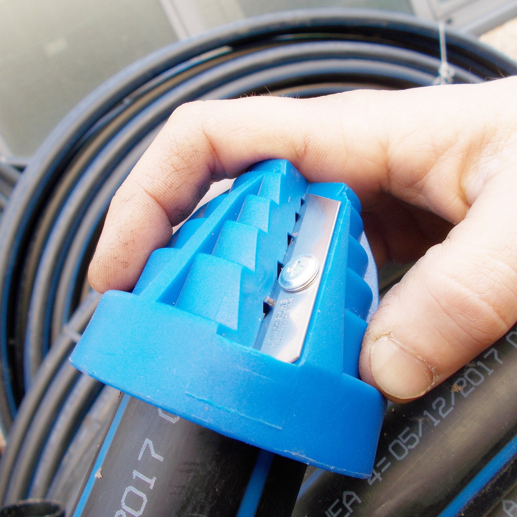 2215 : Sbavatore Per Tubi In Plastica